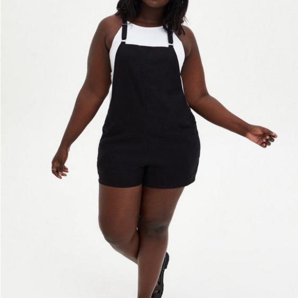 Torrid DENIM short all - these are blue. Black shows style